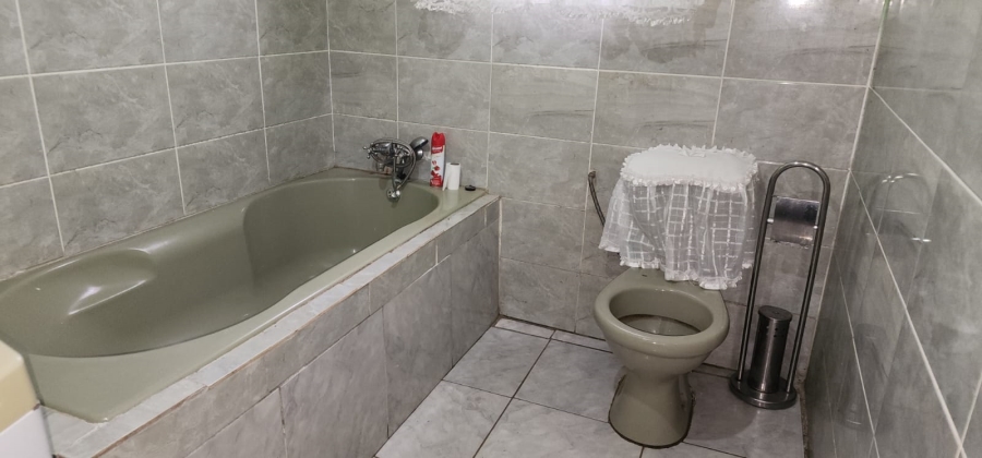 3 Bedroom Property for Sale in Zamdela Free State